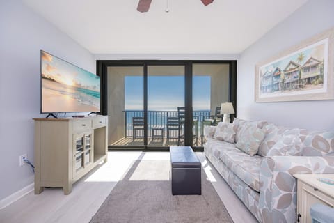 Island Winds West 679 Gulf Shores, Alabama, beach front, 2 bedroom condominium on the 6th floor