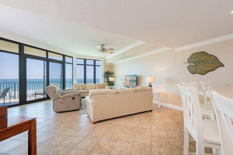 Phoenix West 405, Orange Beach, Alabama, beach front, 3 bedroom condominium on the 4th floor