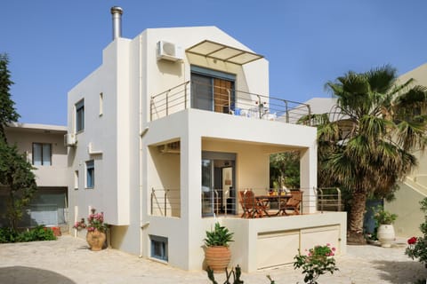 Exterior view of the Beach villa in Almyrida, Chania