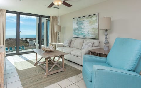 Phoenix East 107, Orange Beach, Alabama, beach front, 1 bedroom 2 bath condominium on the 1st floor with enclosed balcony