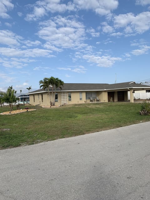 Another view of the house.