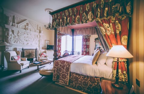 Finest Room | 1 bedroom, individually decorated, individually furnished, desk