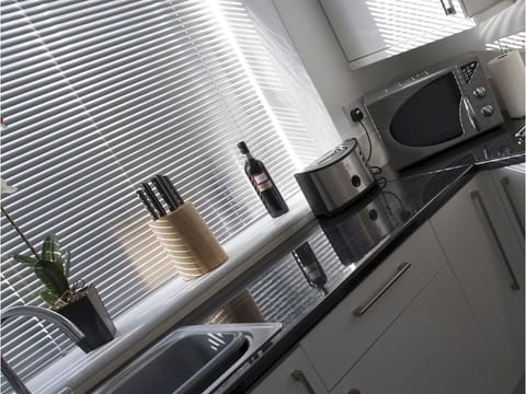 Executive Double Room, Private Bathroom (Apartment) | Shared kitchen