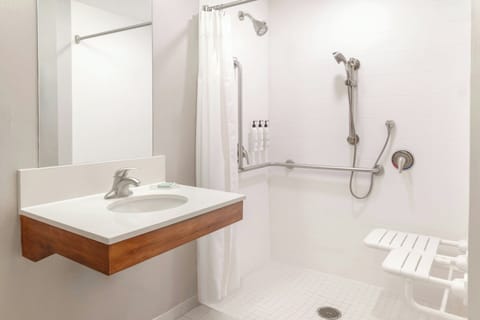 Free toiletries, hair dryer, towels