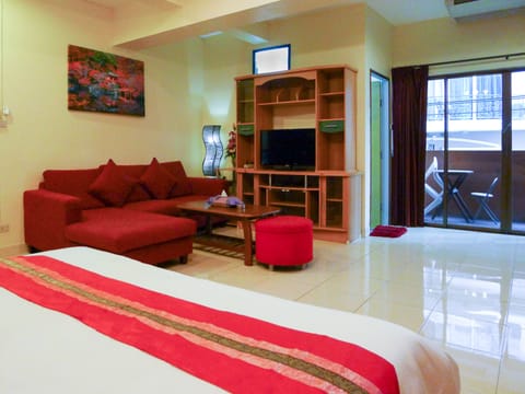 Superior Double Room (Rear) | Minibar, in-room safe, blackout drapes, iron/ironing board