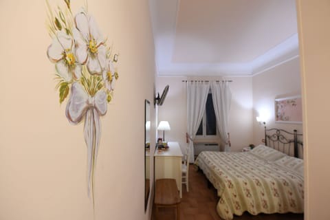 Standard Double Room (Rosa) | Premium bedding, in-room safe, desk, free cribs/infant beds