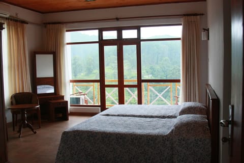 Luxury Room, 1 Queen Bed | 1 bedroom, premium bedding, individually furnished, free WiFi