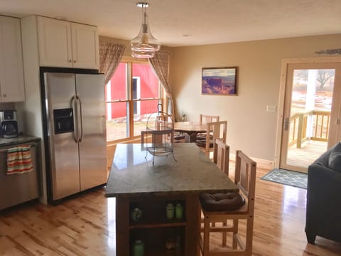 Welcome to the Little House in the Country!