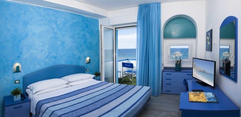 Double or Twin Room, Sea View | Minibar, in-room safe, desk, free WiFi