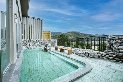Public bath