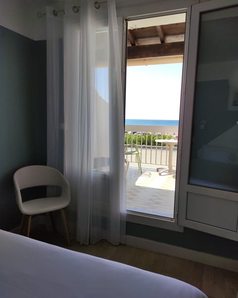 Comfort Double Room, Terrace, Sea View | Desk, iron/ironing board, free WiFi, bed sheets