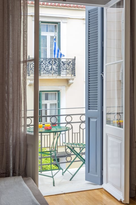C1 One Bedroom Apartment, Balcony and Partial Acropolis view | Balcony