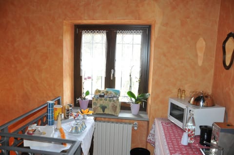 Double Room, Balcony, City View | Coffee and/or coffee maker