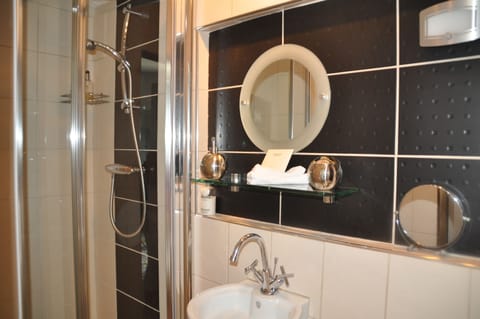 Basic Double Room, 1 Double Bed | Bathroom | Designer toiletries, hair dryer, bathrobes, towels