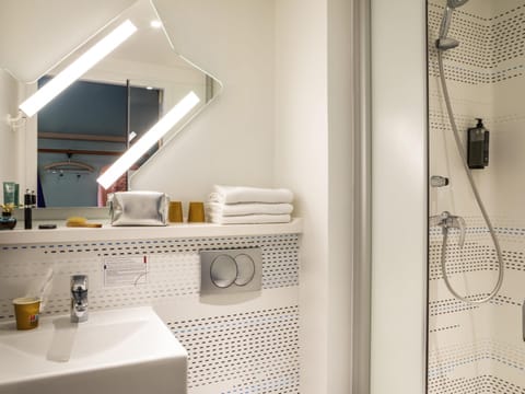 Desk, laptop workspace, blackout drapes, soundproofing