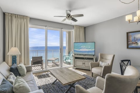Captivating 10th floor ocean views
