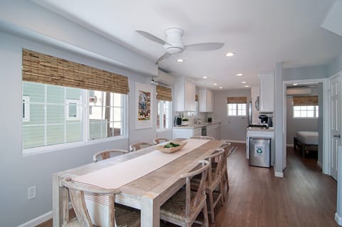 Spacious kitchen and dining room