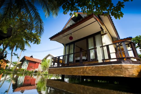 SuiteTriple  | Balcony
