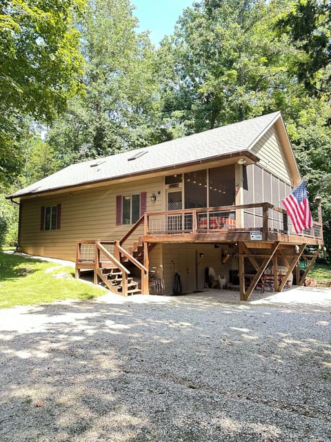 Little Cedar Lodge, our little slice of heaven. Entry door is up the stairs. 