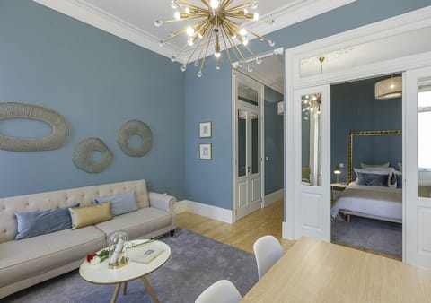 Standard Apartment, 1 Bedroom | Blackout drapes, soundproofing, cribs (surcharge), WiFi (free)