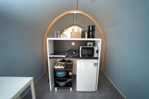 Romantic Tent | Private kitchen | Full-size fridge, coffee/tea maker, electric kettle