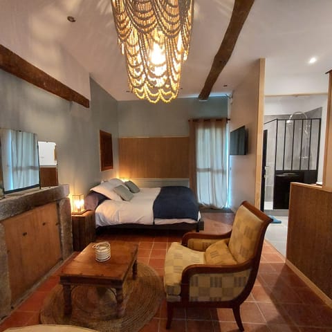 Superior Double Room, Garden View | Soundproofing, free cribs/infant beds, free WiFi, bed sheets