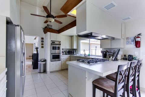 Spacious Open Kitchen