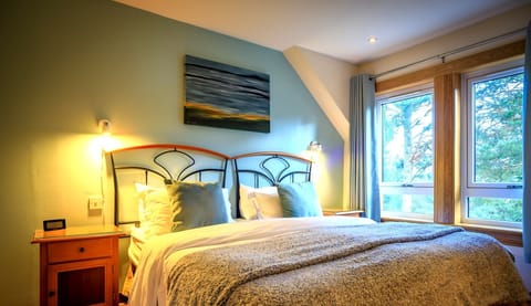 Double Room, Ensuite (Osprey) | Free WiFi, bed sheets