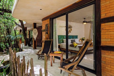 Standard Room, 1 King Bed | Terrace/patio