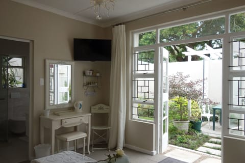 Double Room, 1 Double Bed, Garden View, Garden Area | Premium bedding, desk, laptop workspace, soundproofing