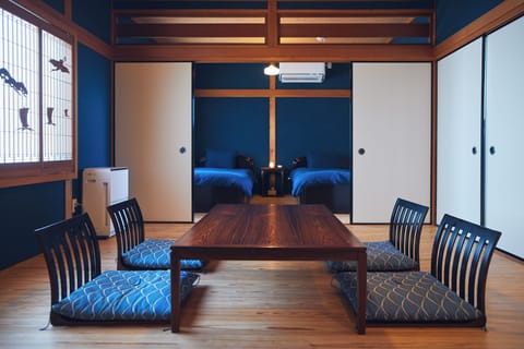 Executive Townhome, 3 Bedrooms, Private Bathroom, River View | 1 bedroom, premium bedding, down comforters, in-room safe