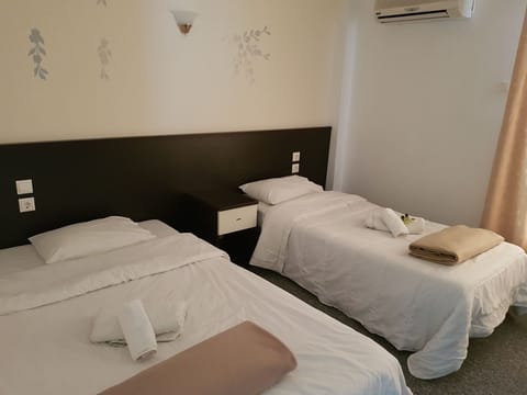 Minibar, desk, iron/ironing board, free WiFi