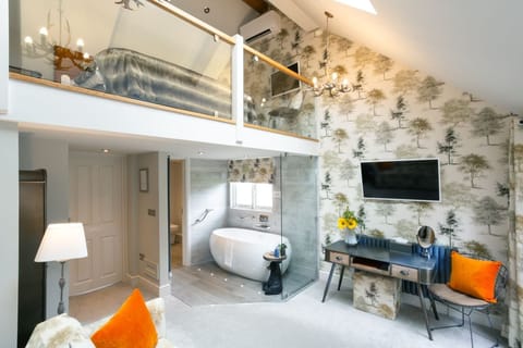 Deluxe Suite | Free WiFi, bed sheets