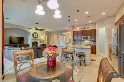 Breakfast nook looking into kitchen