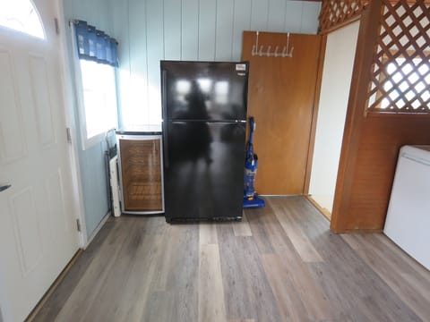 2nd fridge and wine cooler