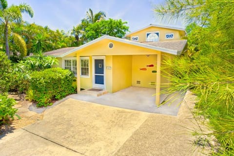 719 Nerita Garden Ext-Edit.jpg