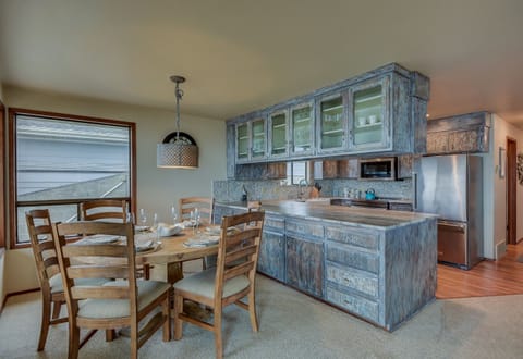 Dining just off of kitchen.