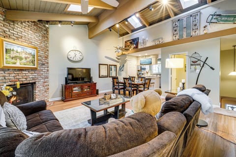Incline Village Vacation Rental | 3BR | 2.5 BA | 1,380 Sq Ft | Stairs Required