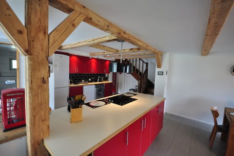 Fully equipped kitchen.