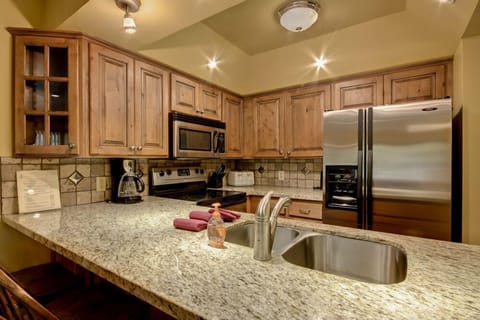 ec106_kitchen