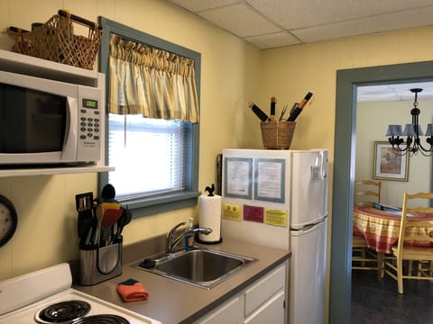 perfect little kitchen with all the amenities 