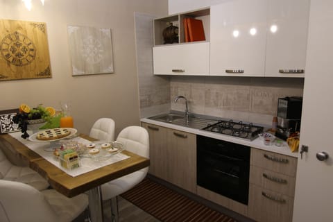 Suite, Multiple Beds, Ensuite (Petra) | Private kitchen | Full-size fridge, stovetop, espresso maker, coffee/tea maker