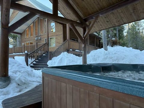 Welcome to Huckleberry Lodge, we look forward to you coming to stay.