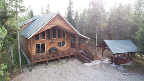 Welcome to Huckleberry Lodge.