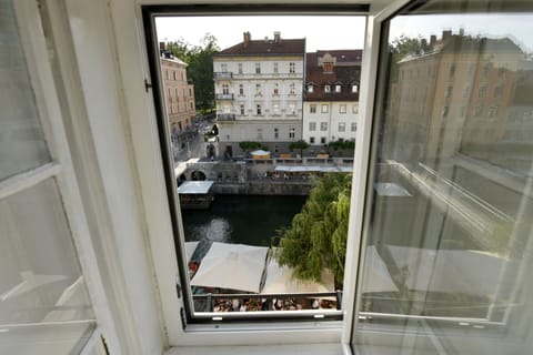 Deluxe Duplex, 2 Bedrooms, River View (Third floor) | City view