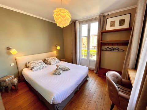 Classic Double Room | Free WiFi, bed sheets
