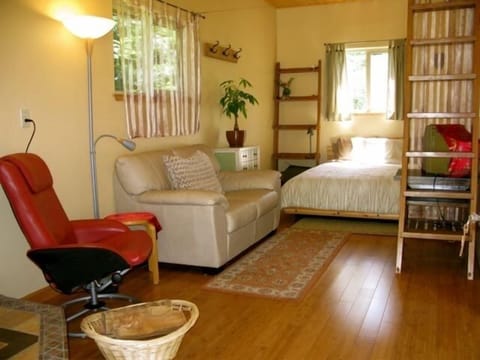 Bamboo Room and Loft