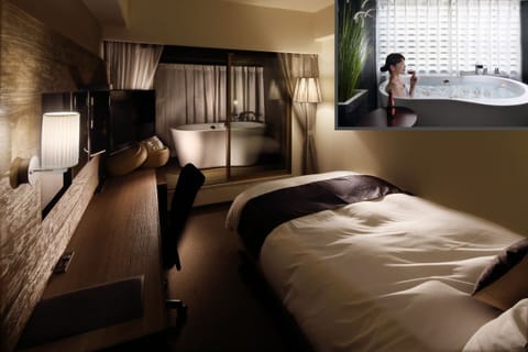 Premium Room with Private Semi Open Air Bath, Terrace, Non Smoking | Down comforters, WiFi (free), bed sheets