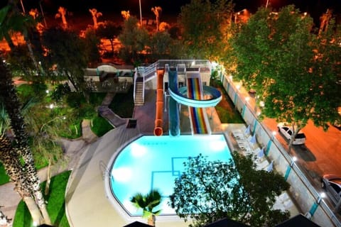 2 outdoor pools, pool umbrellas, sun loungers
