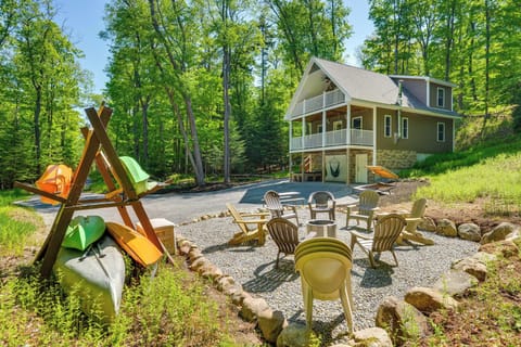 Old Forge Vacation Rental | 3BR | 1.5BA | 1,500 Sq Ft | Stairs Required